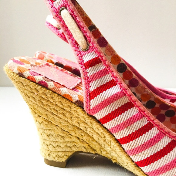 Not Rated Canvas “ Stripe out” wedge - Picture 5 of 6